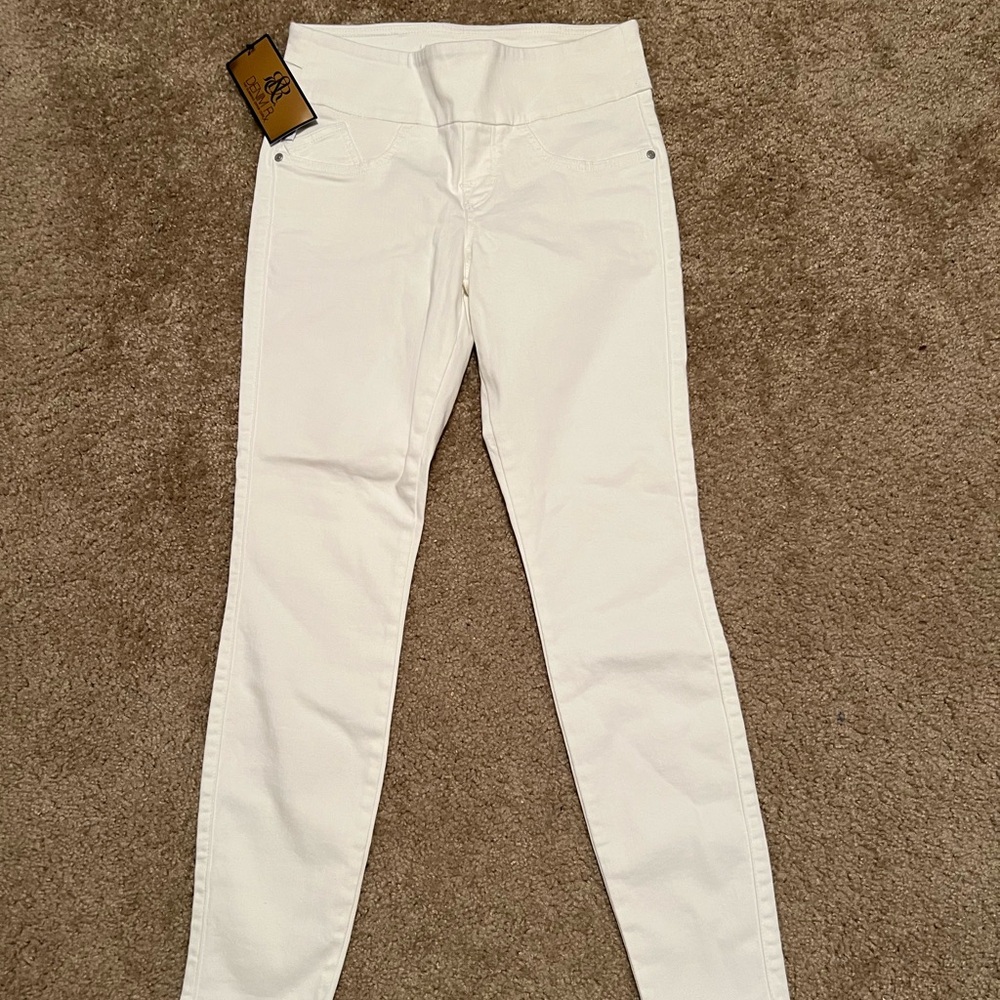 Rock & Republic White Ankle Pants